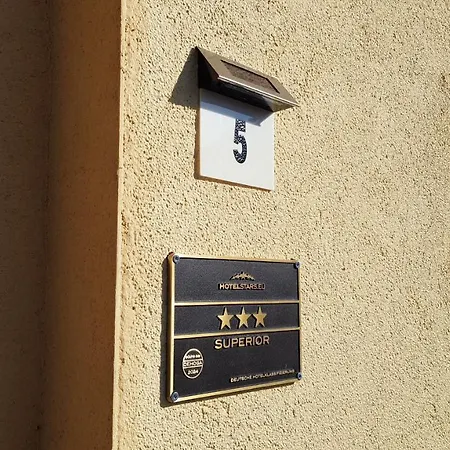 Effeld Hotel