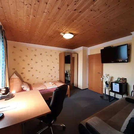 Effeld Hotel 4*